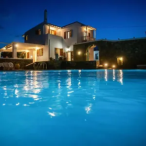 Dimitra Villa